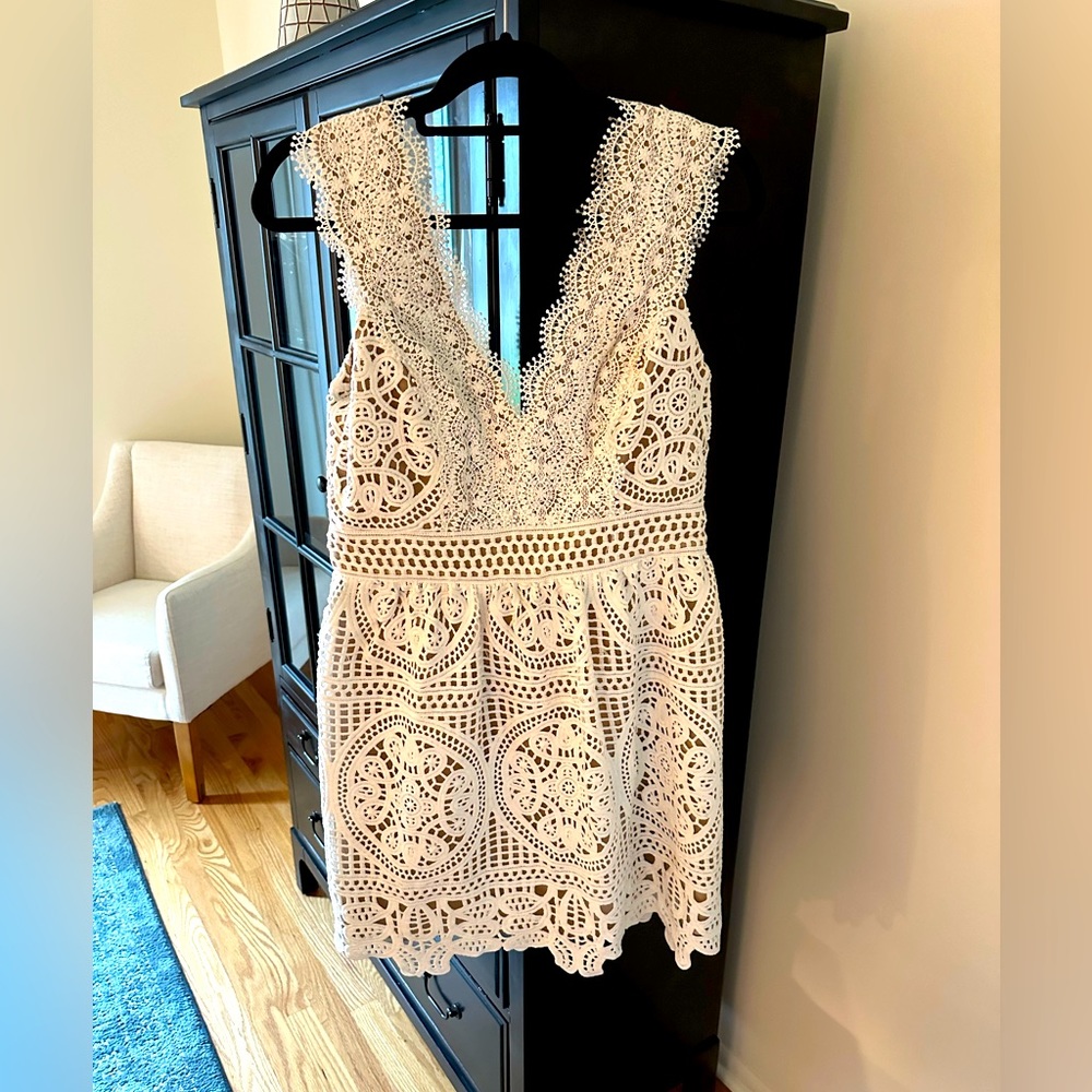 Bachelorette/Bridal Shower Dress Monique Lhuillier for Anthropologie Size 10